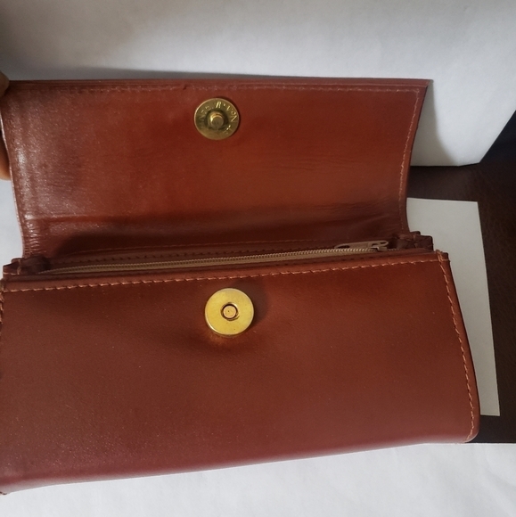 Vintage Leather Wallet - Picture 3 of 14